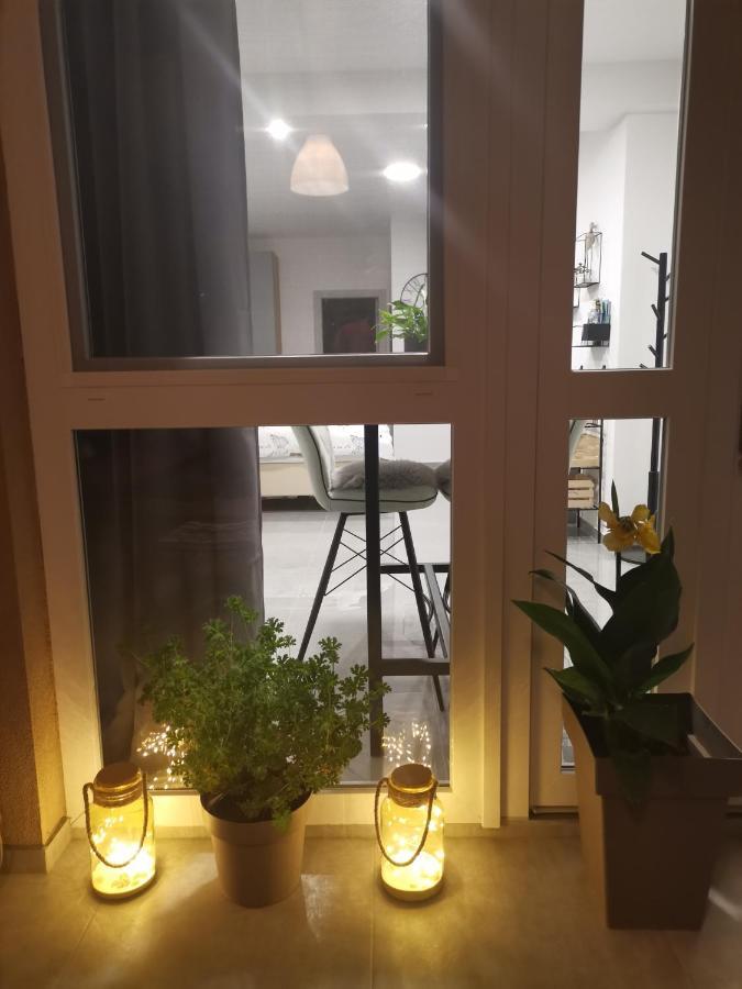 Ferienwohnung Cave With Free Parking Pula Exterior foto